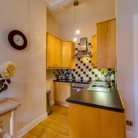 Apartment Joivy Spacious Next To The Meadows