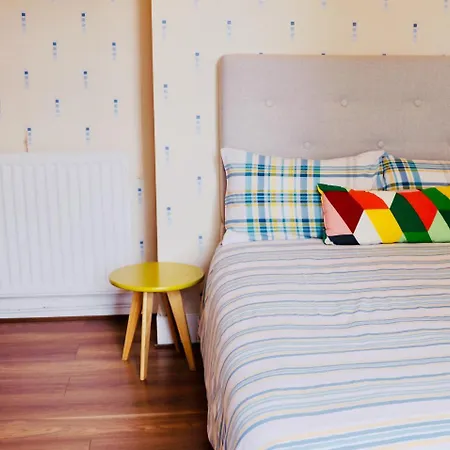 Cosy Bright Flat Centre 公寓 *