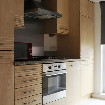 Two Bed Two Toilet Free Parking Apartament