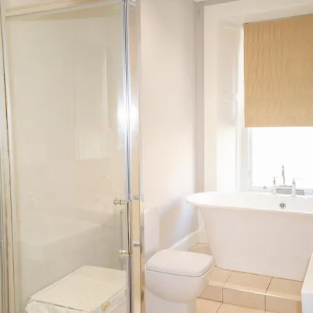 Elegant 2 Bedroom In New Town * Edinburgh
