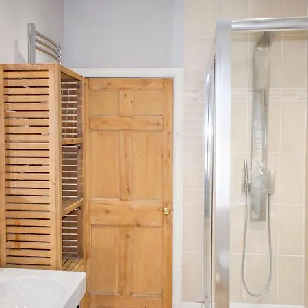 Apartment Elegant 2 Bedroom In New Town Edinburgh