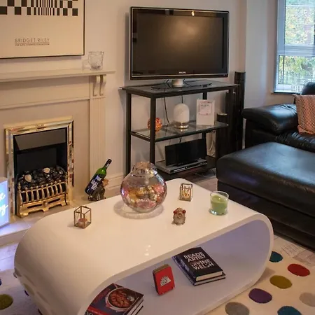 Homely 2 Bedroom Flat In Bonnington Appartement Édimbourg