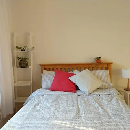 Stunning One Bedroom Flat On Central Leith Edinburgh