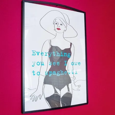 Joivy Amazing Location - Charming By The Castle! *