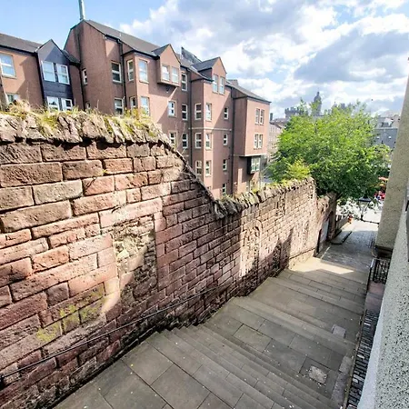 Apartamento Joivy Amazing Location - Charming By The Castle!