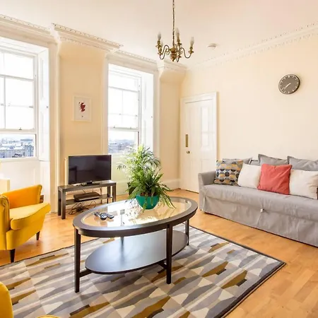 Apartamento Altido Retro Castle Retreat 2bed *