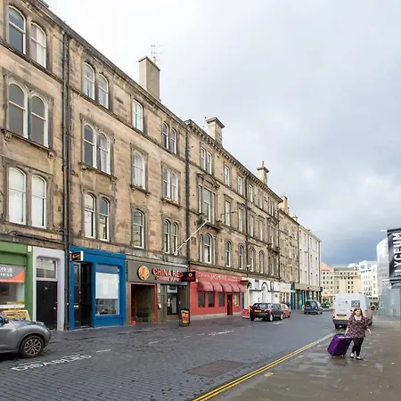 Apartment Altido 2bed Flat In Heart