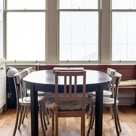 Spacious Frederick Street Flat Heart Of The Centre דירה