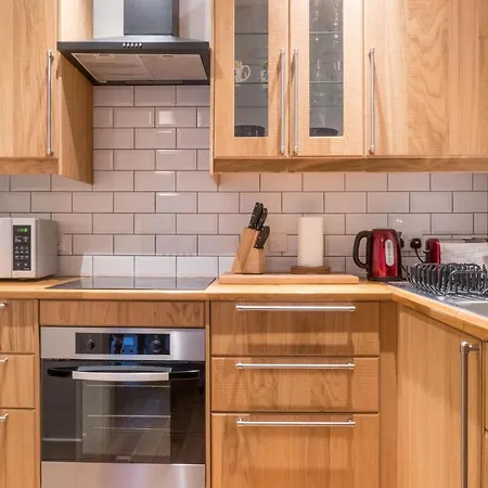 Apartament Beautifully Kept Top-floor Flat In Morningside *