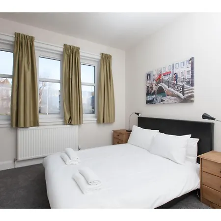 Large 5br House For 10 Near Murrayfield