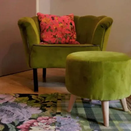 Joivy Stylish Castle View Flat With Balcony *