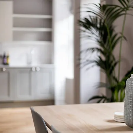 Joivy Luxurious Near Haymarket Station Εδιμβούργο