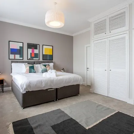 Sherlock The Watson Apartament
