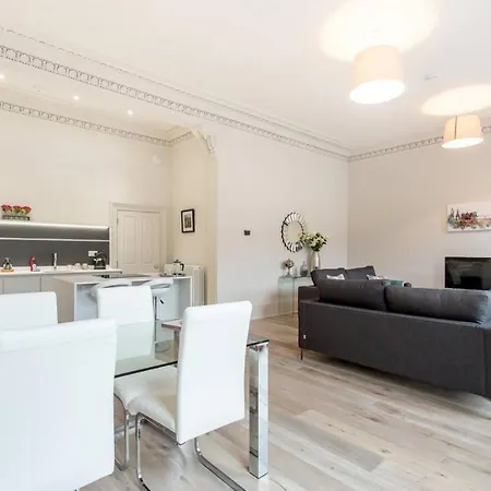 Apartament Altido Chester Street 5 Star - Tay
