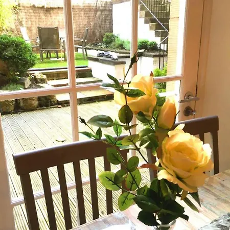 City With Garden Apartamento