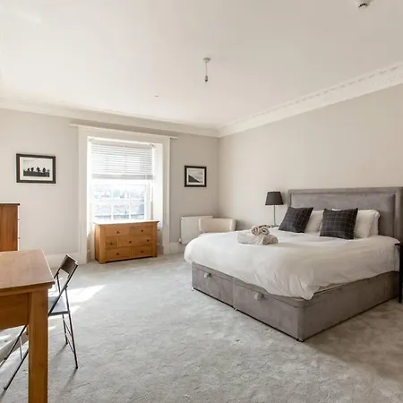 Altido Luxury 3Br Home At The Heart Of The City Centre Apartamento