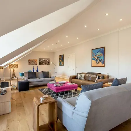 Altido Luxury 3Br Home At The Heart Of The City Centre