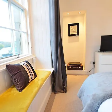 Joivy Modern Centre Flat Next To Calton Hill *