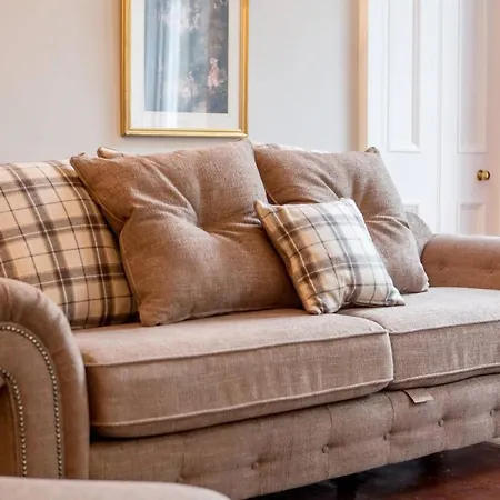 Joivy Spacious In New Town Prime Location Apartment *