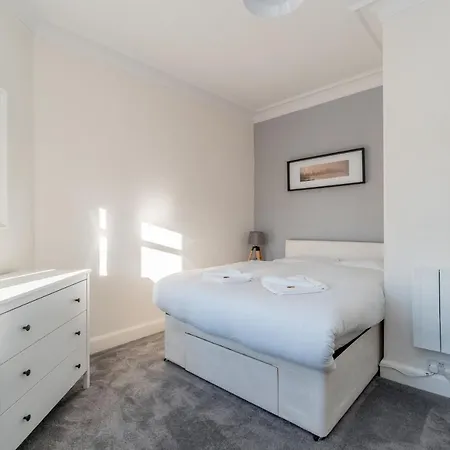 Apartment Silver Lining-charming Earlston Apt