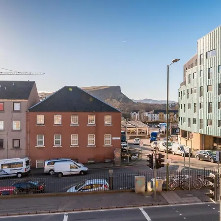 Silver Lining-charming Earlston Apt Apartment *