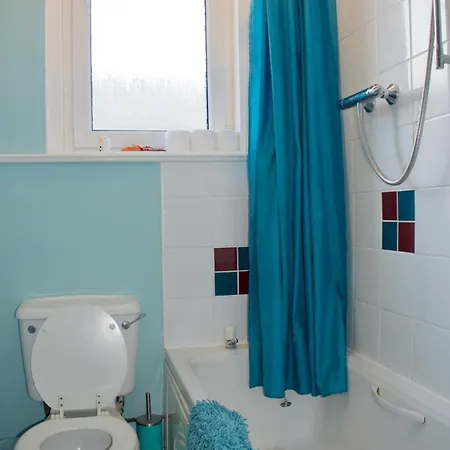 1 Bedroom Central Flat Apartment *