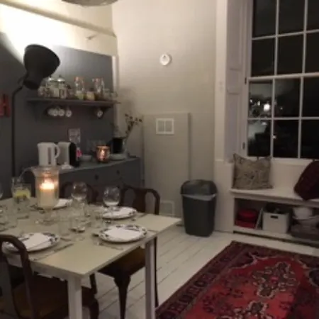 Elegant 2 Bedroom In City Centre