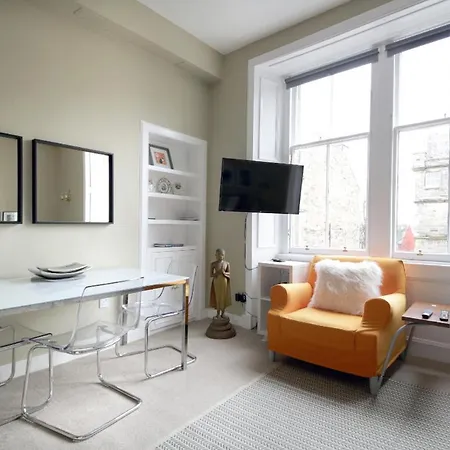 Lovely 1 Bedroom Apt In Famous Stockbridge,