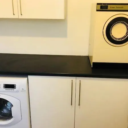 Central Luxury 3br Stockbridge *