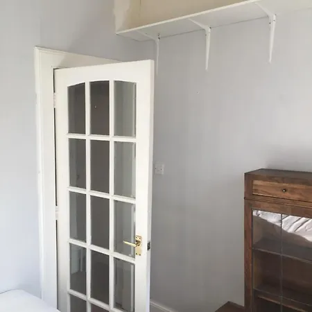 City In Well Known Canonmills! Apartment