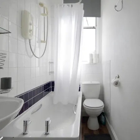 Homely By The Shore Apartamento