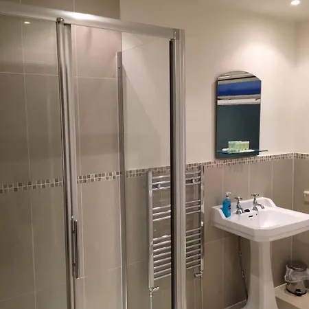 Lanark エディンバラ