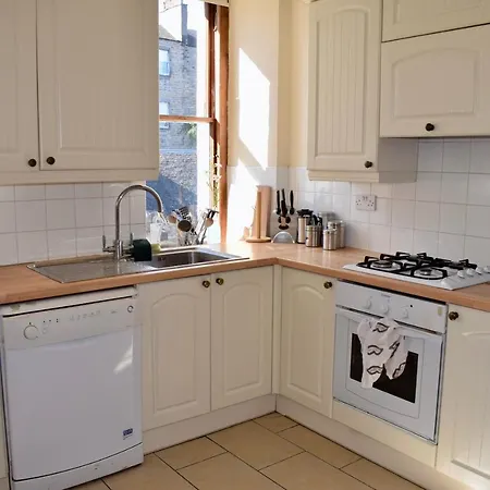 4 Bedroom Georgian Flat In New Town 爱丁堡