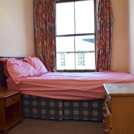 4 Bedroom Georgian Flat In New Town 公寓 *