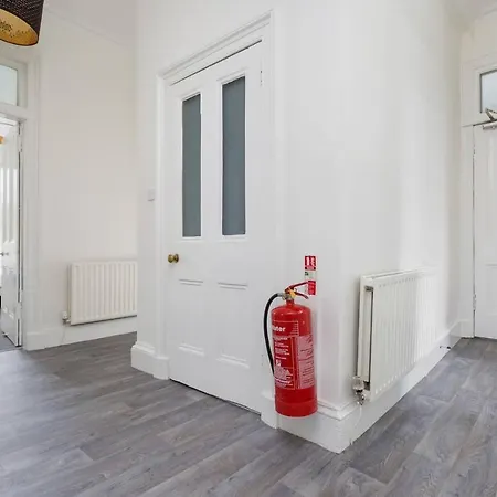 Daire Elegant 3bdroom/2bathroom Lothian Rd