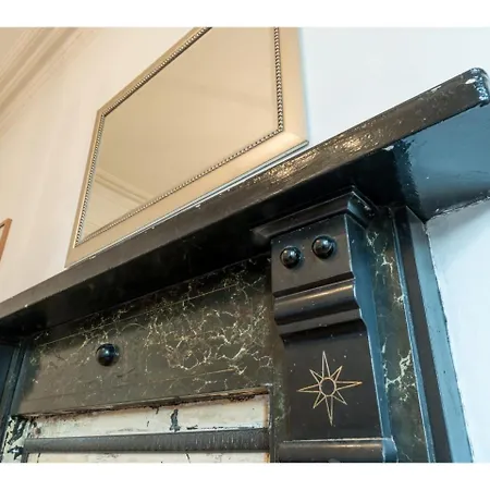 Traditional 2br Tenement In The ❤️ Of Leith Διαμέρισμα *