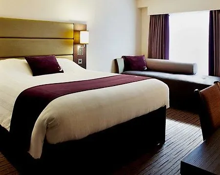Premier Hotel