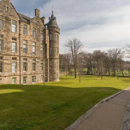 Altido Fantastic Flat With Parking Edinburgh