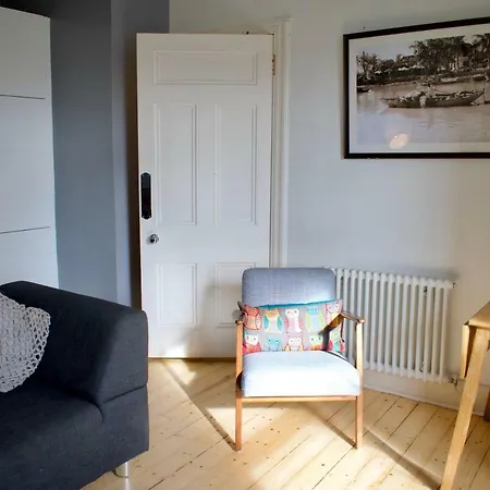 Apartment Lovely 1 Bedroom In Central Edinburgh