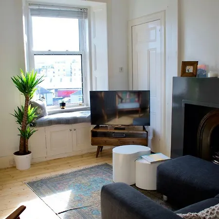 Apartment Lovely 1 Bedroom In Central