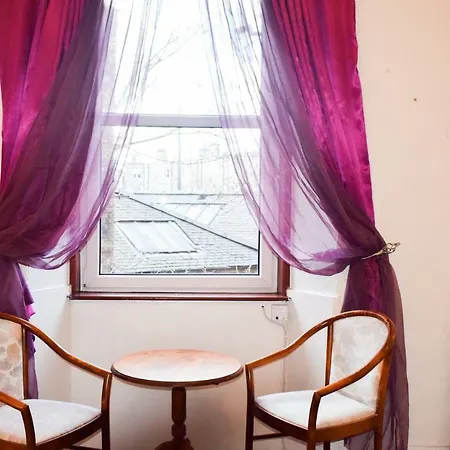 Bright 2 Bedroom In Apartamento *