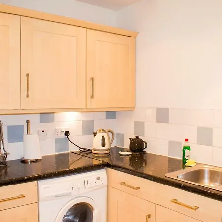 Bright 2 Bedroom In Apartamento *