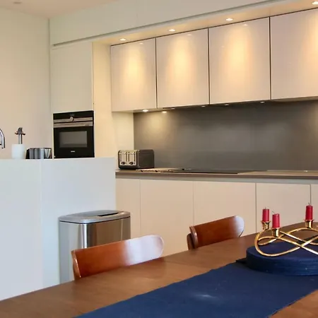 Apartment Beautiful 2 Bedroom Flat Overlooking The Meadows *