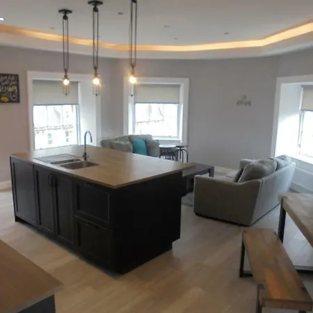 York Place Oasis 3 Bedroom Luxury Apt * Edinburgh