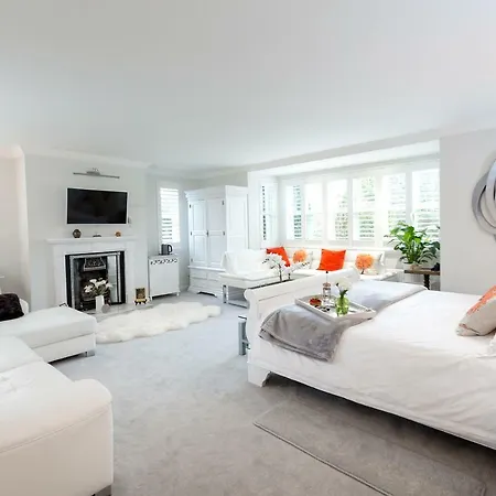 Justb Deva Edinburgh 4*