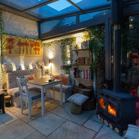 Justb Deva Edinburgh Guest house 4*