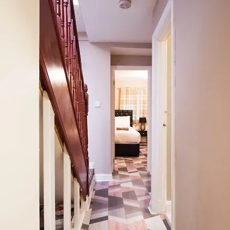 Montgomery - Crighton Appartement