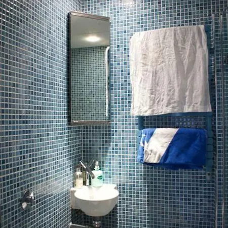 Beautiful Georgian 4 Bedroom Townhouse Apartamento