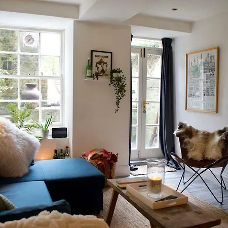 Central Garden Flat Sleeps 4 Perfect Location * Edinburgh