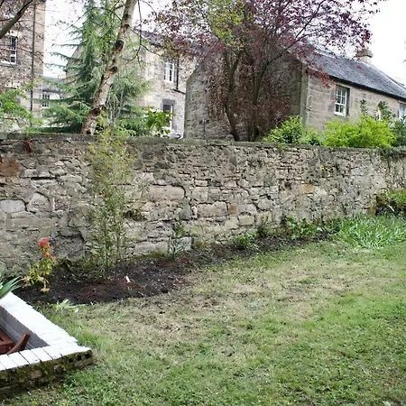 Central Garden Flat Sleeps 4 Perfect Location * Edinburgh